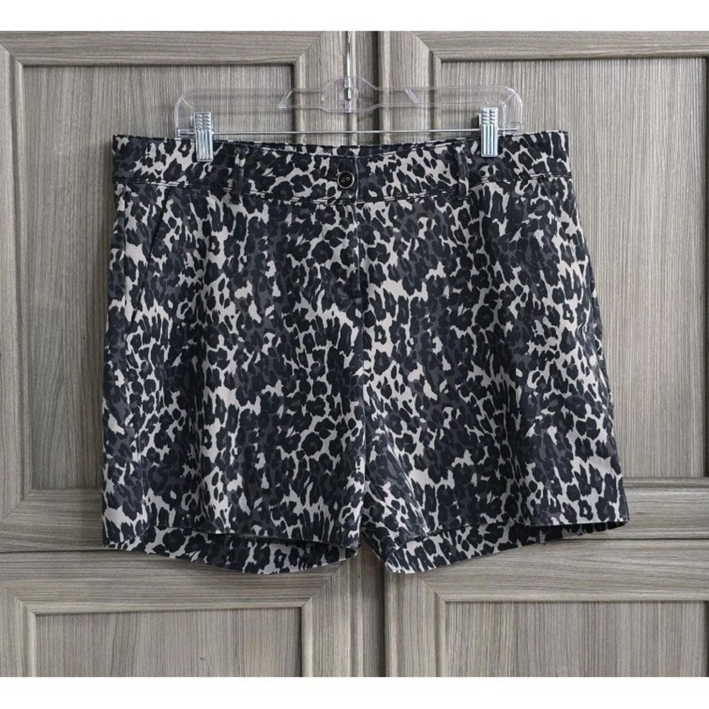 Isaac Mizrahi Womens Shorts Sz 14 Multicolor Animal Print Pockets Classic Casual
